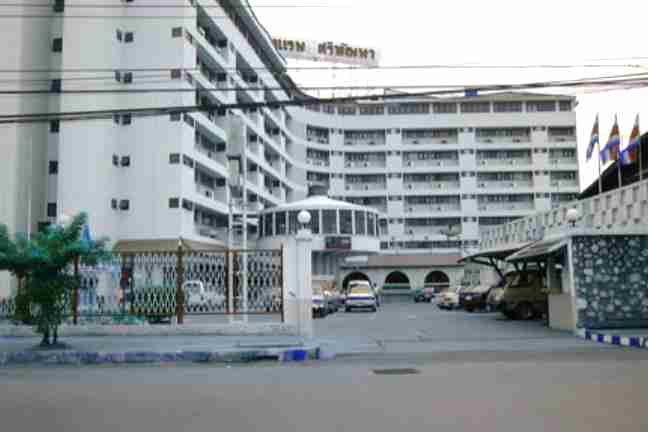Sri Patana Hotel Today - looking into the property driveway...